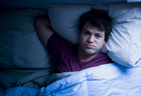 عليك أن تغير ثلاثة عادات قبل النوم