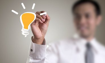 بنك الرياض يطلب حديثي التخرج لتوظيفهم في برامجه المصرفية
