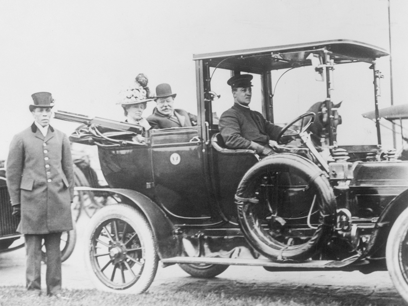 Первая машина жене. Кадиллак 1909. William Howard Taft (1909-1913). Паровой автомобиль Говард.