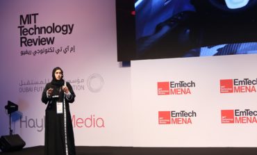 فائزون بمبادرة المبتكرين الشباب عرضوا تجاربهم الناجحة في دبي