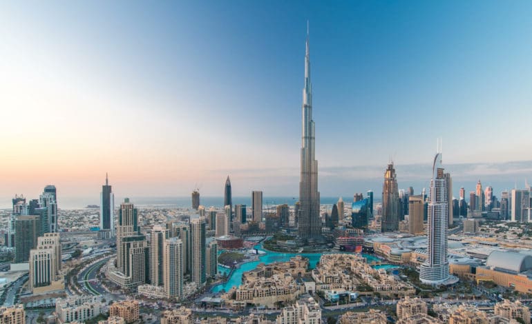 الإمارات تؤكد التزامها بدعم الجهود المبذولة لتنشيط حركة التجارة والاستثمار الدولي