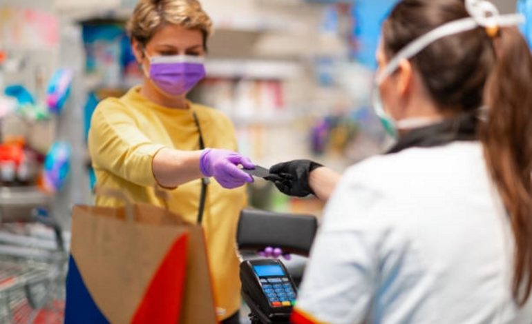 أبرز النصائح للمستهلكين للتسوق بمسؤولية