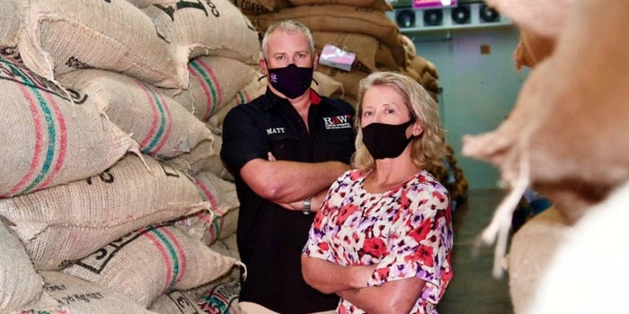 الأشخاص بالمقدمة: كيف تقوم شركة” RAW Coffee”  في دبي بحماية أعمالها خلال أزمة كوفيد-19
