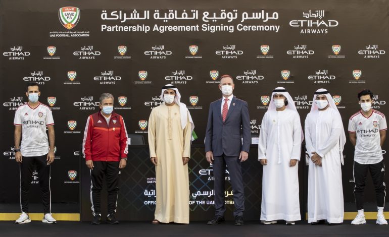 الاتحاد للطيران شريكاً رسمياً لاتحاد كرة القدم الإماراتي في عقد لعدة سنوات