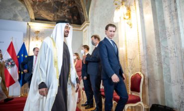 محمد بن زايد وسيباستيان كورتس يشهدان توقيع اتفاقية الشراكة الإستراتيجية الشاملة بين الإمارات والنمسا
