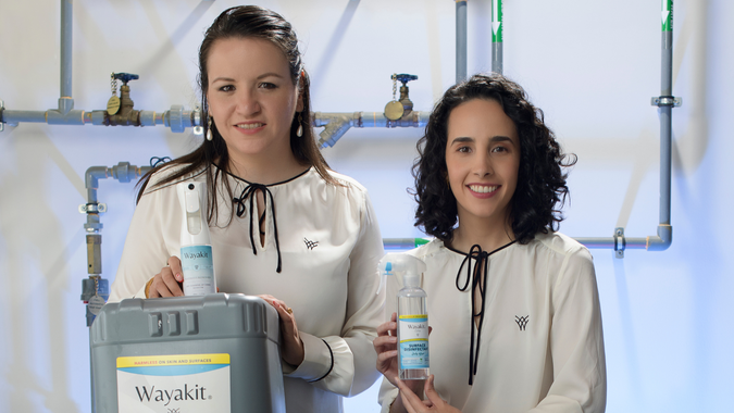 قصص من برنامج “تقدم”: تعمل شركة Wayakit الناشئة في مجال التكنولوجيا الحيوية على إنشاء منتجات عضوية غير سامة من شأنها أن تجعل السفر أكثر أمانًا