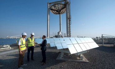 شركة وهج للطاقة الشمسية الناشئة في الإمارات تهدف إلى إنتاج طاقة شمسية منخفضة التكلفة يمكن استخدامها في عدة تطبيقات