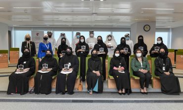 أكاديمية أبوظبي الحكومية تحتفي بخريجي الدفعة الأولى من برنامج رواد تنمية المواهب