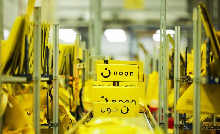نون تفتتح أحدث مستودعاتها الأكبر من نوعها في السعودية