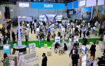 دائرة الاقتصاد والسياحة بدبي تستعرض مقومات دبي السياحية بمعرض سوق السفر العربي 2022
