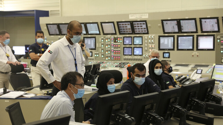 بدء تحميل الوقود النووي الإماراتي في ثالث محطات براكة بعد صدور رخصة التشغيل