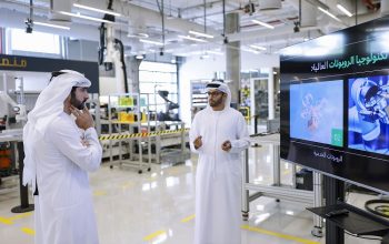 حمدان بن محمد يطلق برنامج دبي للروبوتات والأتمتة