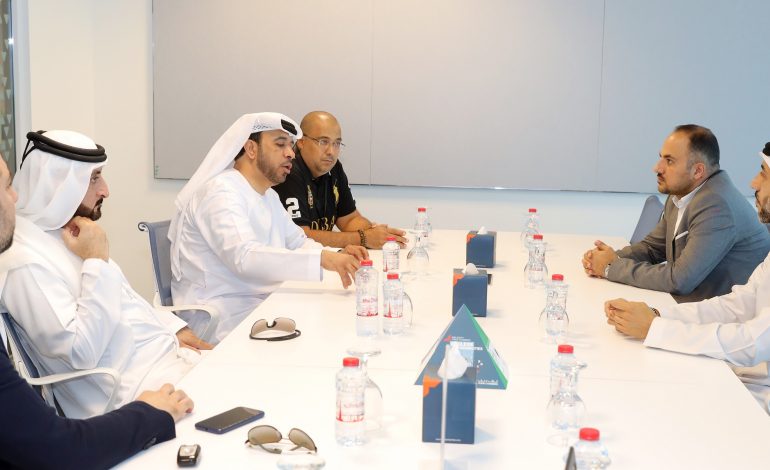 غرفة تجارة دبي تبحث مع مجموعة عمل أصحاب معارض السيارات المستعملة تحديات القطاع