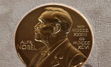 فوز ثلاثة باحثين امريكيين بجائزة نوبل هذا العام عن دراسة البنوك والأزمات