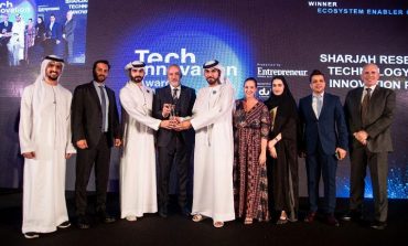 مجمع الشارقة للابتكار يفوز بجائزة " أفضل بيئة أعمال ممكنة للتكنولوجيا والابتكار للعام 2022 "