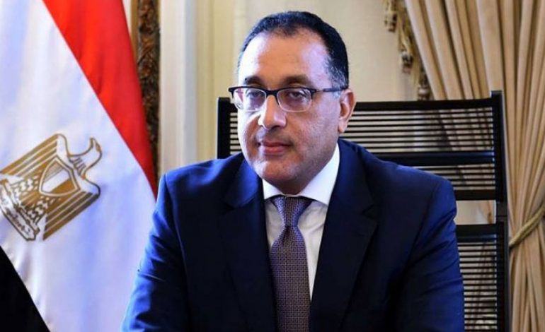 مصر تستعد لتنفيذ مشروعات بـ100 مليار دولار رغم الأوضاع الاقتصادية السيئة