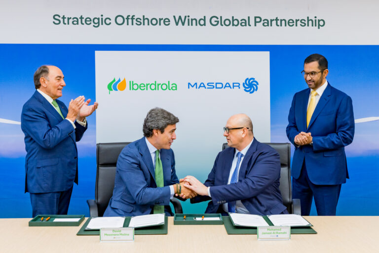 “مصدر” و”إيبردرولا” أطلقا مشروع “إيست إنجليا 3” لطاقة الرياح البحرية ب 20.8 مليار درهم