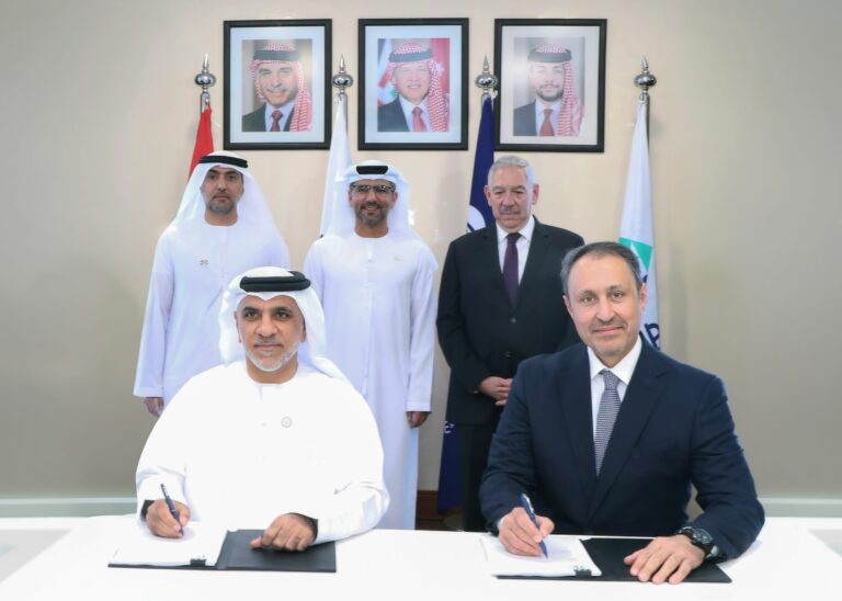 موانئ أبوظبي” تبرم اتفاقية لإدارة وتشغيل ميناء العقبة لمدة 30 عاماً