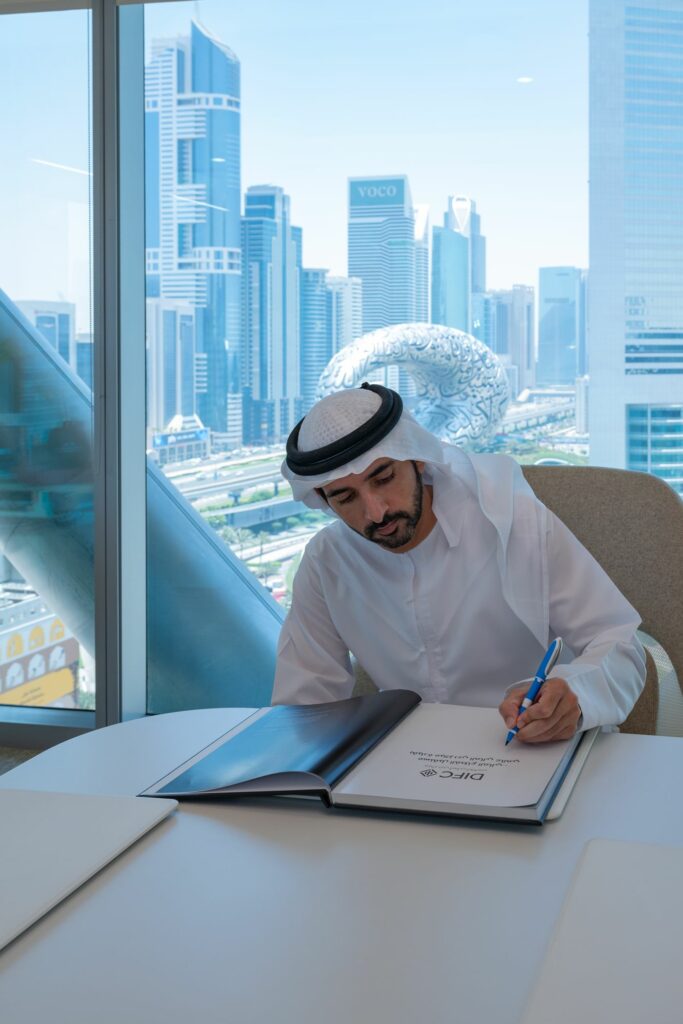 حمدان بن محمد:"مركز دبي المالي العالمي" يرسّخ مكانة الإمارة مركزاً مالياً لصناعة المستقبل 1